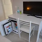 Crystal B&B 도멜레토