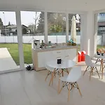 B&B Crystal 3*