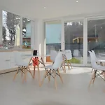 B&B Crystal 도멜레토