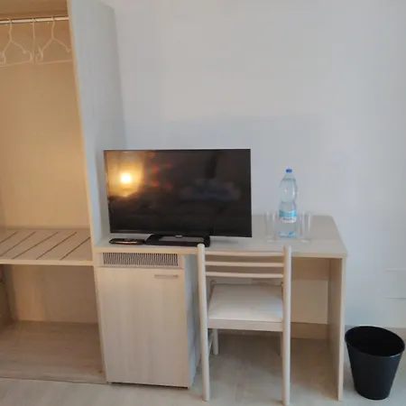 Crystal فندق مبيت وإفطار دورميلّيتّو