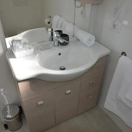 Bed & Breakfast Crystal