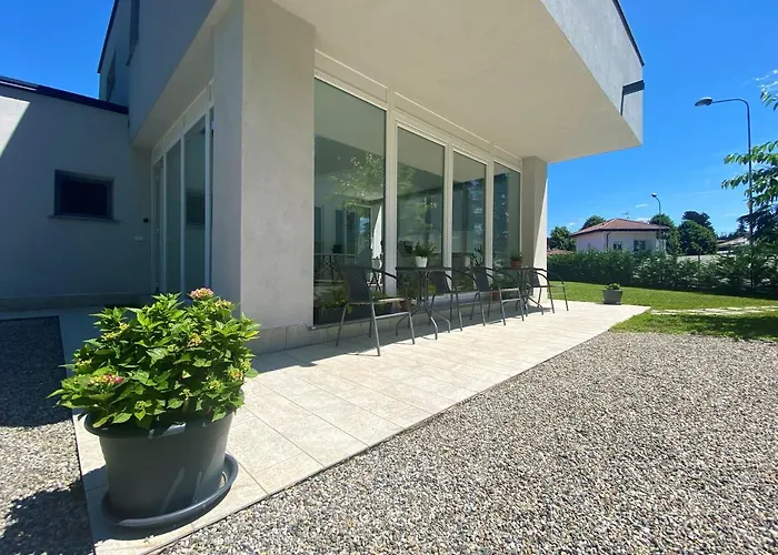 ベッド・アンド・ブレックファスト Crystal ドルメッレット