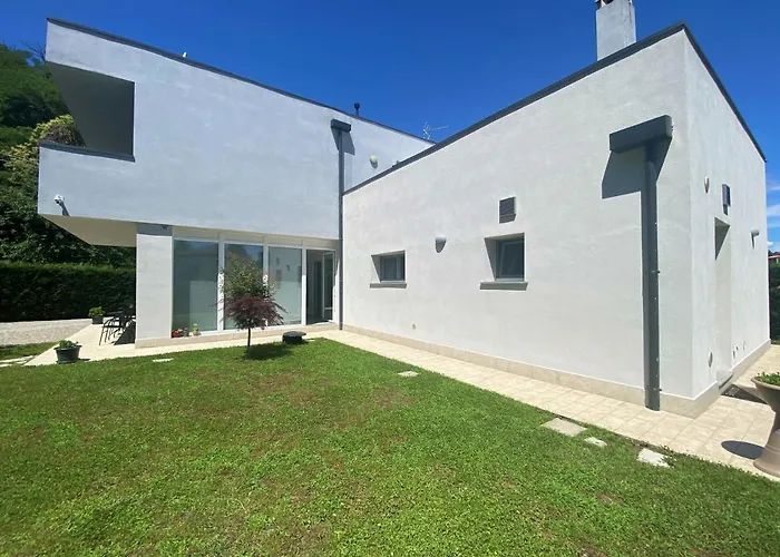 Bed & Breakfast Crystal 3*