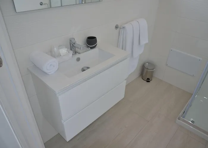 Bed & Breakfast Crystal 3*