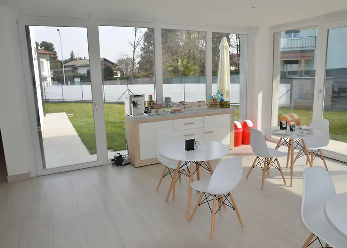 Bed & Breakfast Crystal 3*