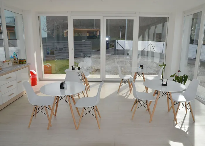 Bed & Breakfast Crystal 3*