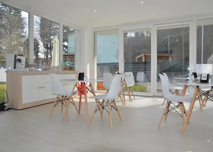 ベッド・アンド・ブレックファスト Crystal ドルメッレット